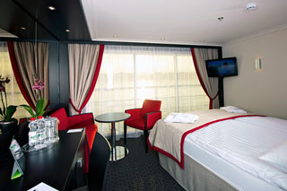Suite cabin on Avalon Artistry II