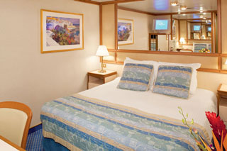 Inside cabin on Island Princess