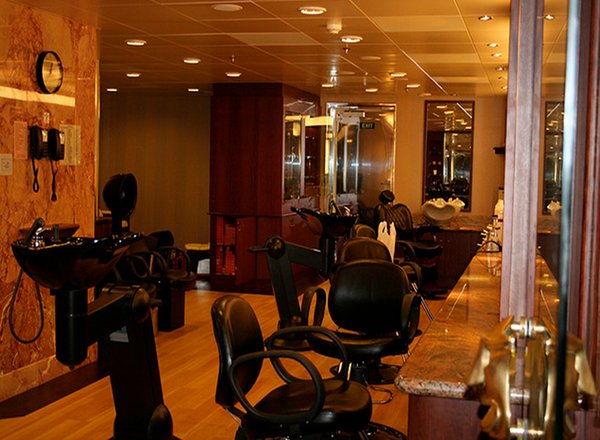Beauty Salon on Carnival Miracle